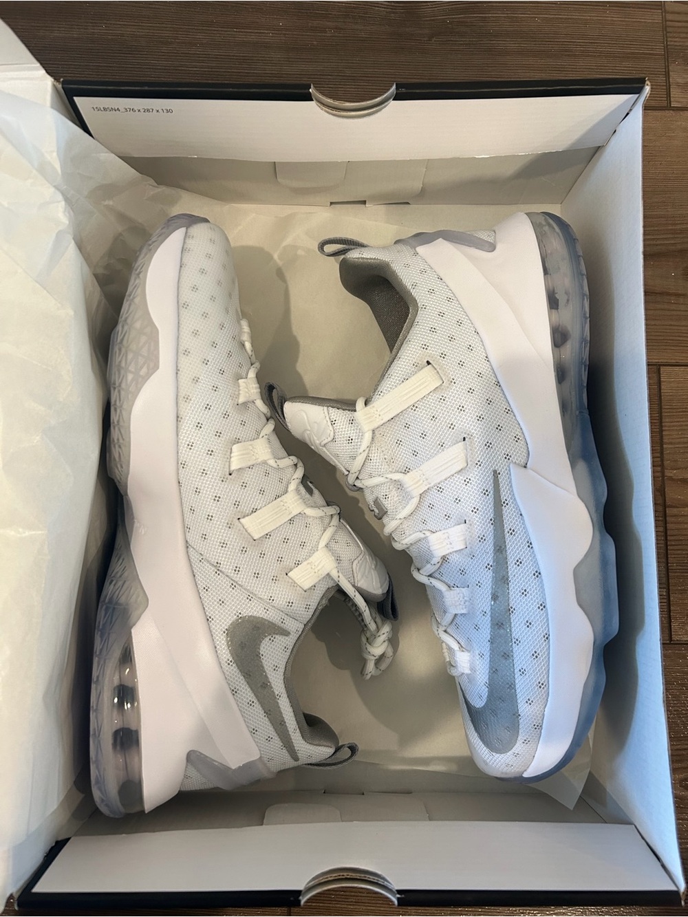 Nike LEBRON XIII Low Men’s Size 12 White & Silver NWT
